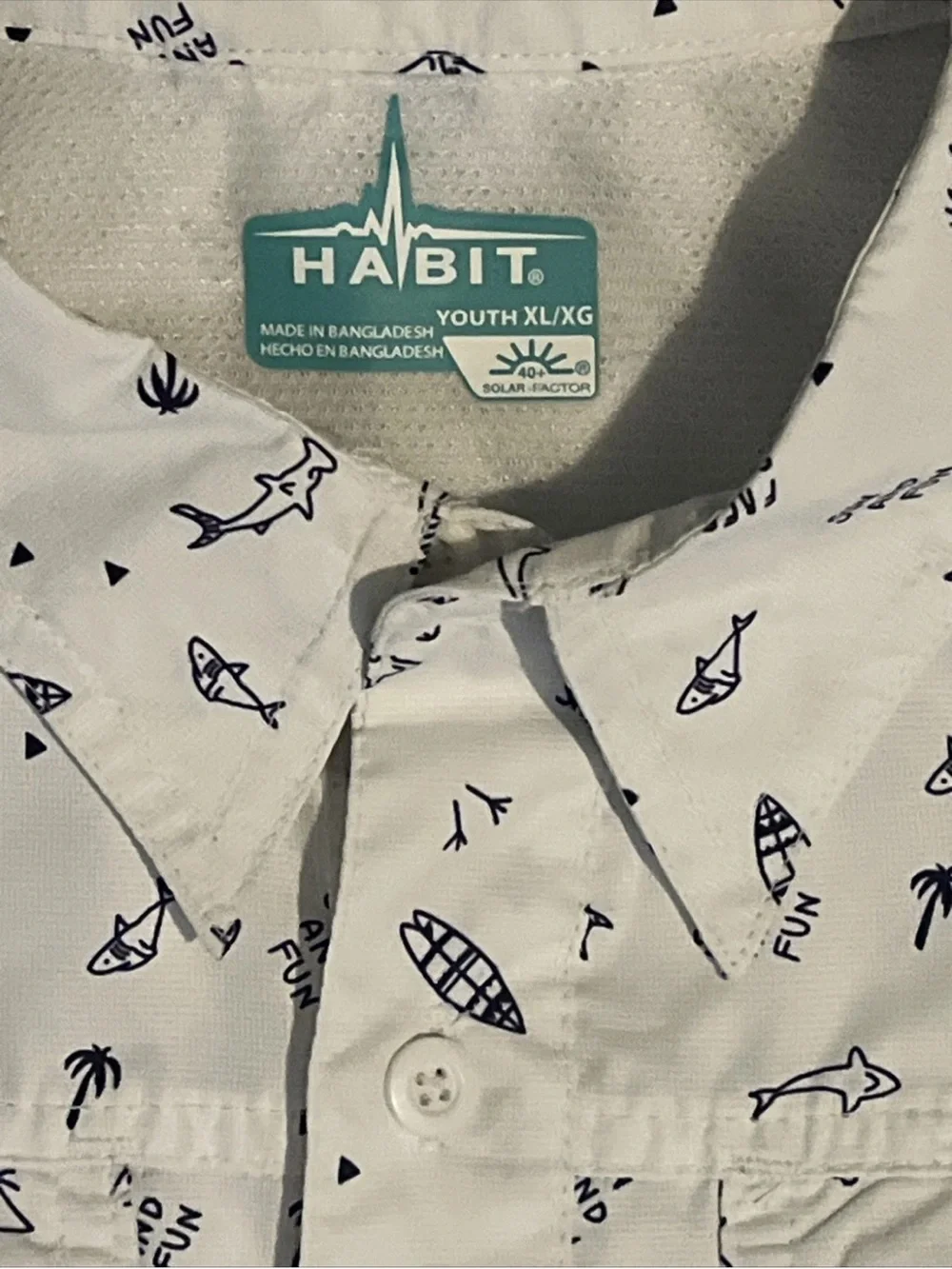 Habit Vented Fishing Shirt Youth XL White / Blue Beach All Over Print Solar 40